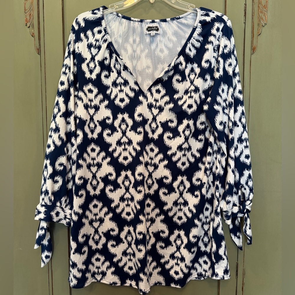 Mud Pie Patterned Blouse in Blue and White